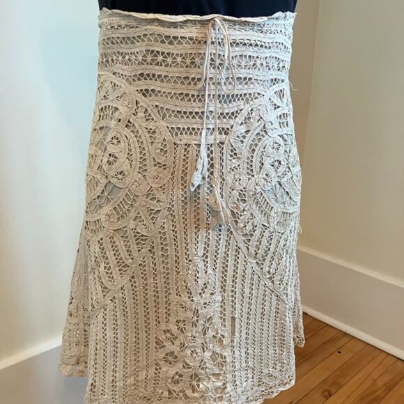 Lace skirt - Picture 2 of 5
